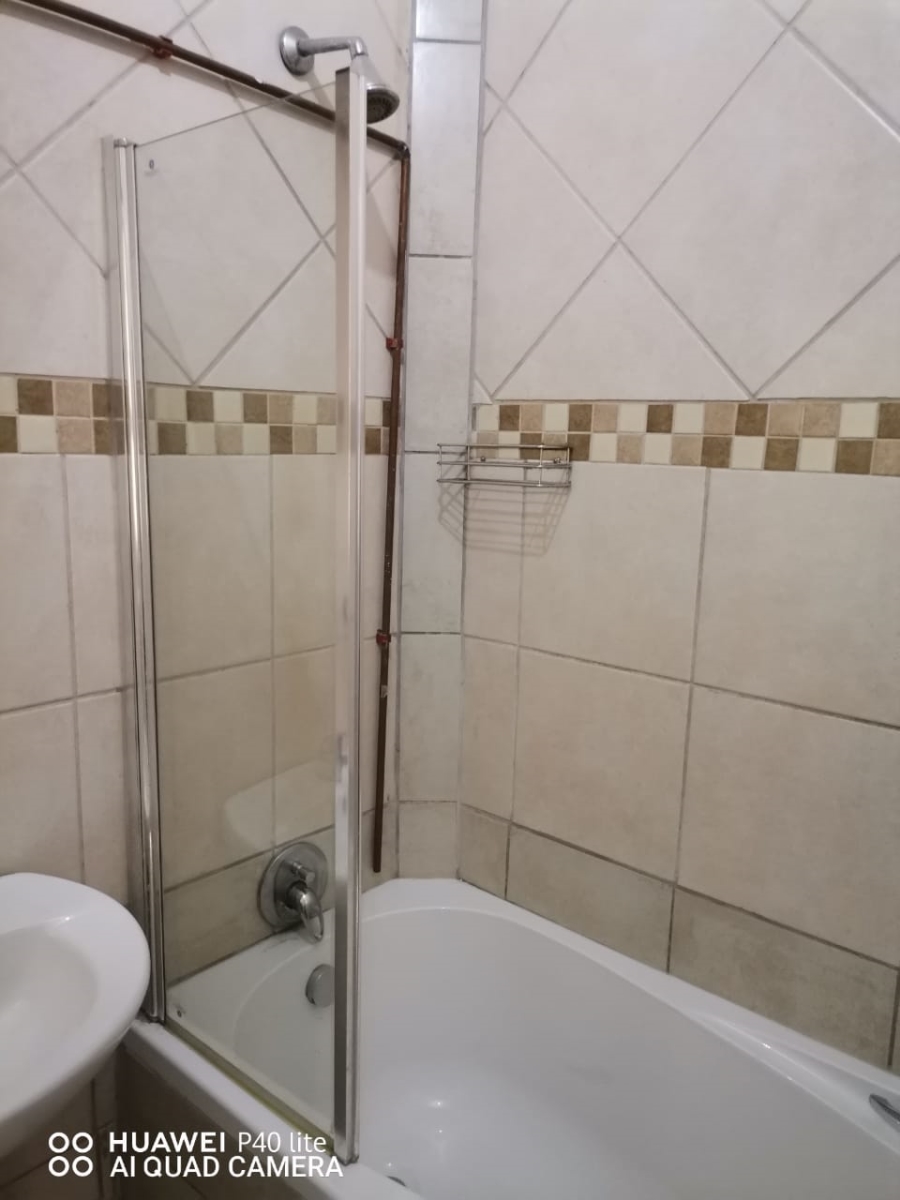 1 Bedroom Property for Sale in Port Elizabeth Central Eastern Cape
